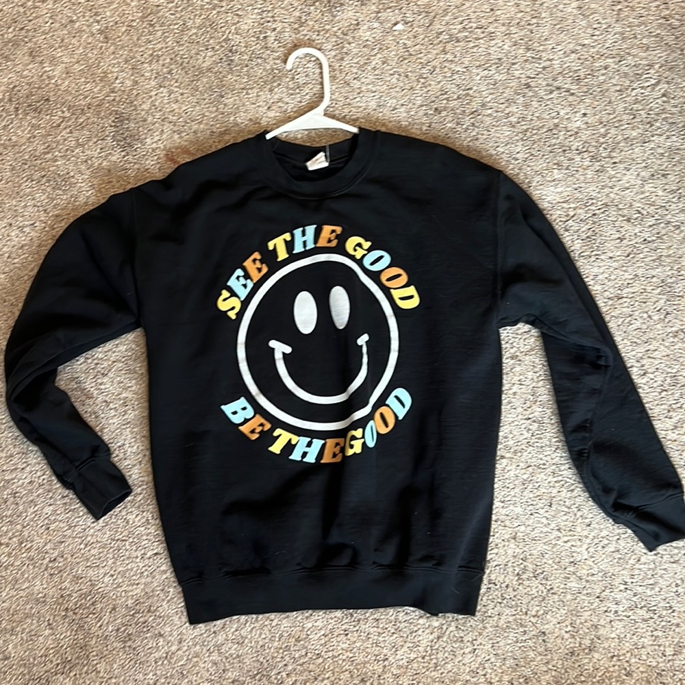 Cute black graphic sweatshirt